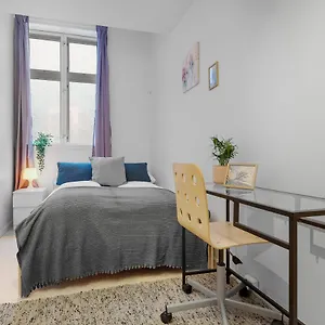 Albergue Fabryka Bergen